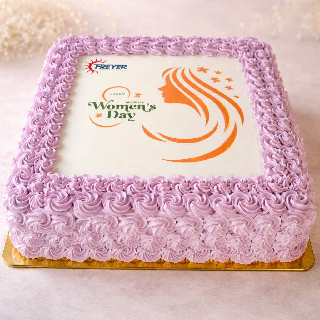 Elegant Women’s Day Tribute Cake