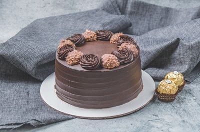 legateaucakes 1/2kg / Egg / Circle Ferrero Rocher Cake