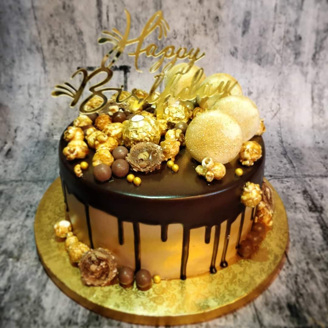 legateaucakes 1kg / Egg All Things Gold
