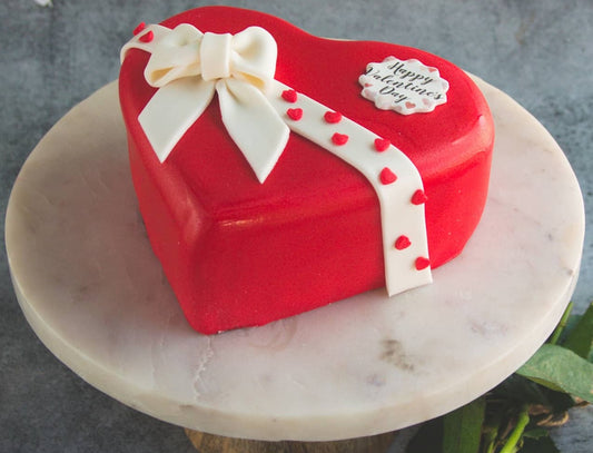 legateaucakes 1kg / Fruit of Forest / Egg Fondant Heart Cake