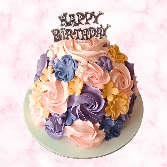 Elegant Floral Cream Cake