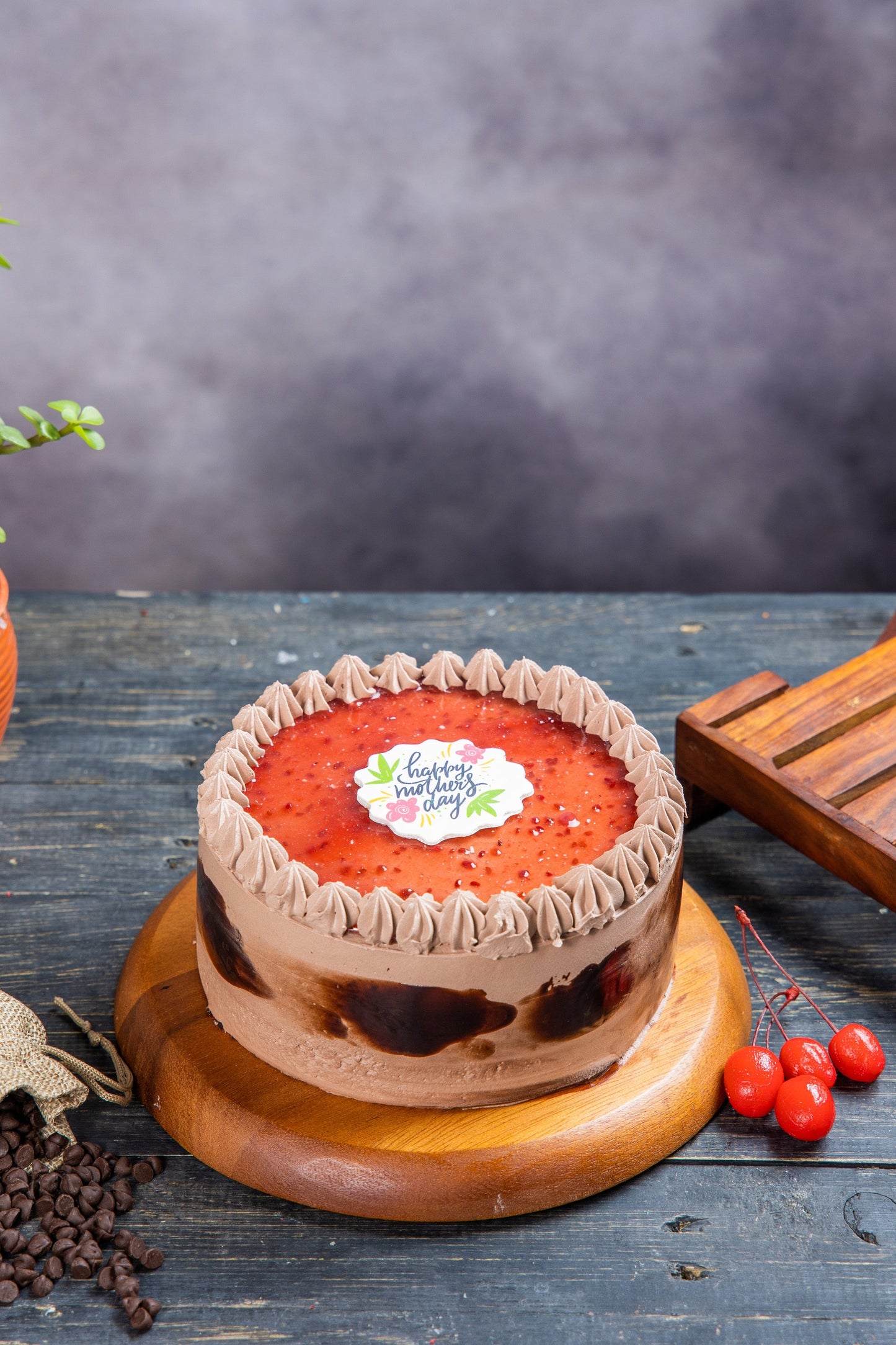 legateaucakes Mother's Day Chocolate Raspberry Cake (500g)