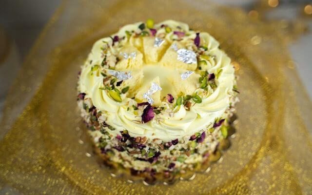 Rasmalai Cake With Rakhi