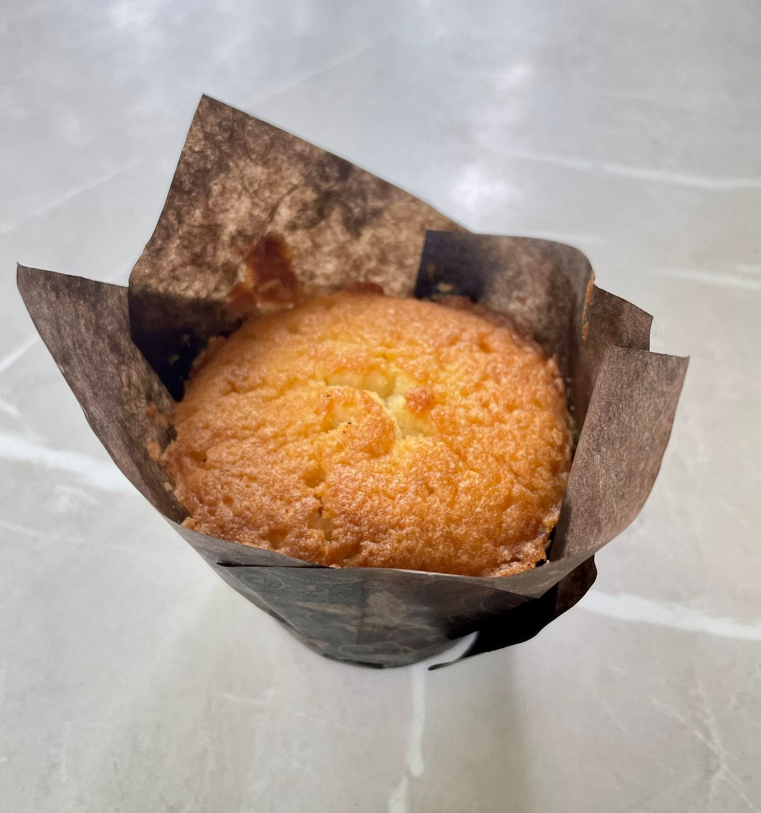 Victoria Vanilla Muffin (Box of 6) – legateaucakes