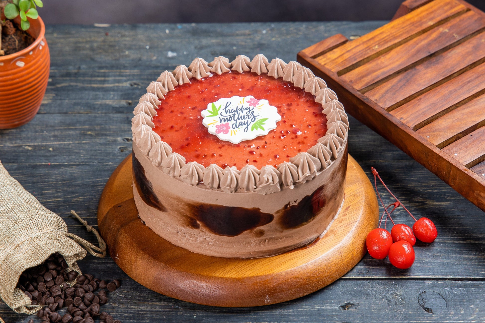 legateaucakes Mother's Day Chocolate Raspberry Cake (500g)